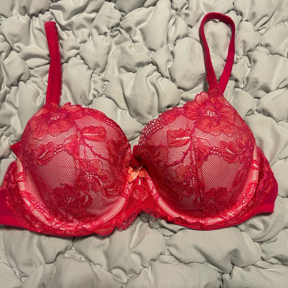 Elegant Pink Lace Bra Victoria’s Secret